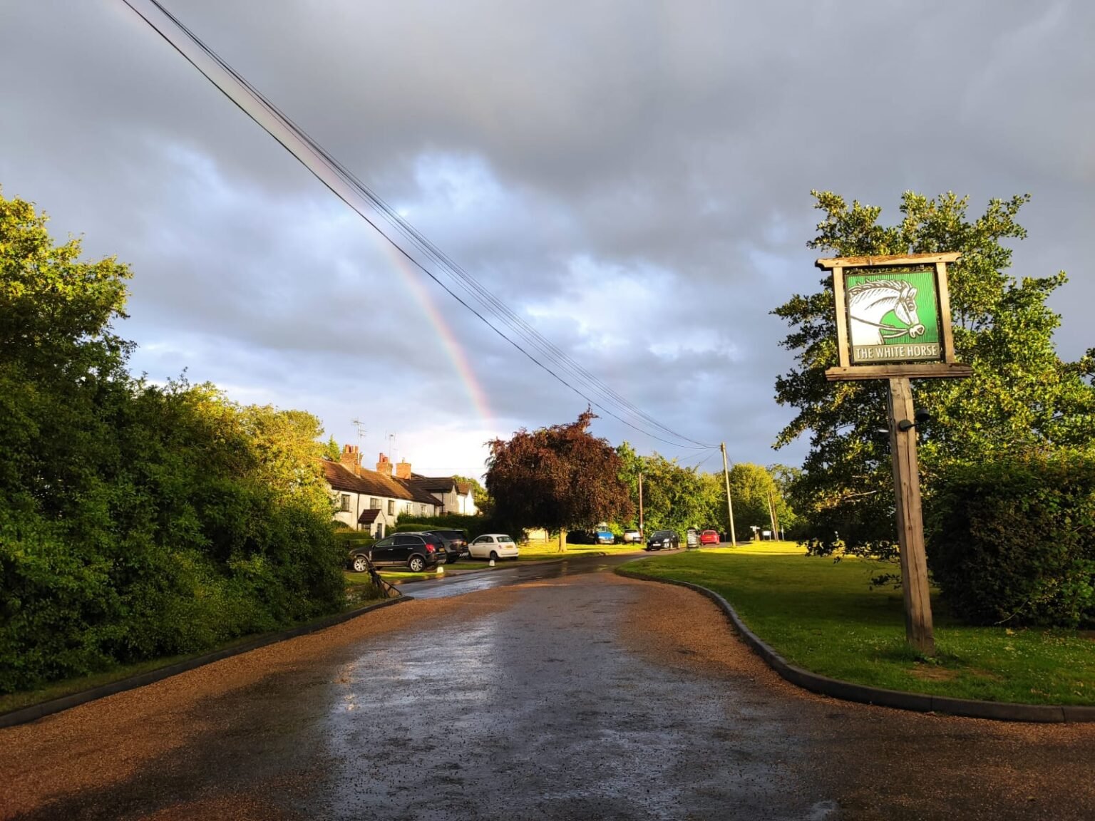 The White Horse Burnham Green