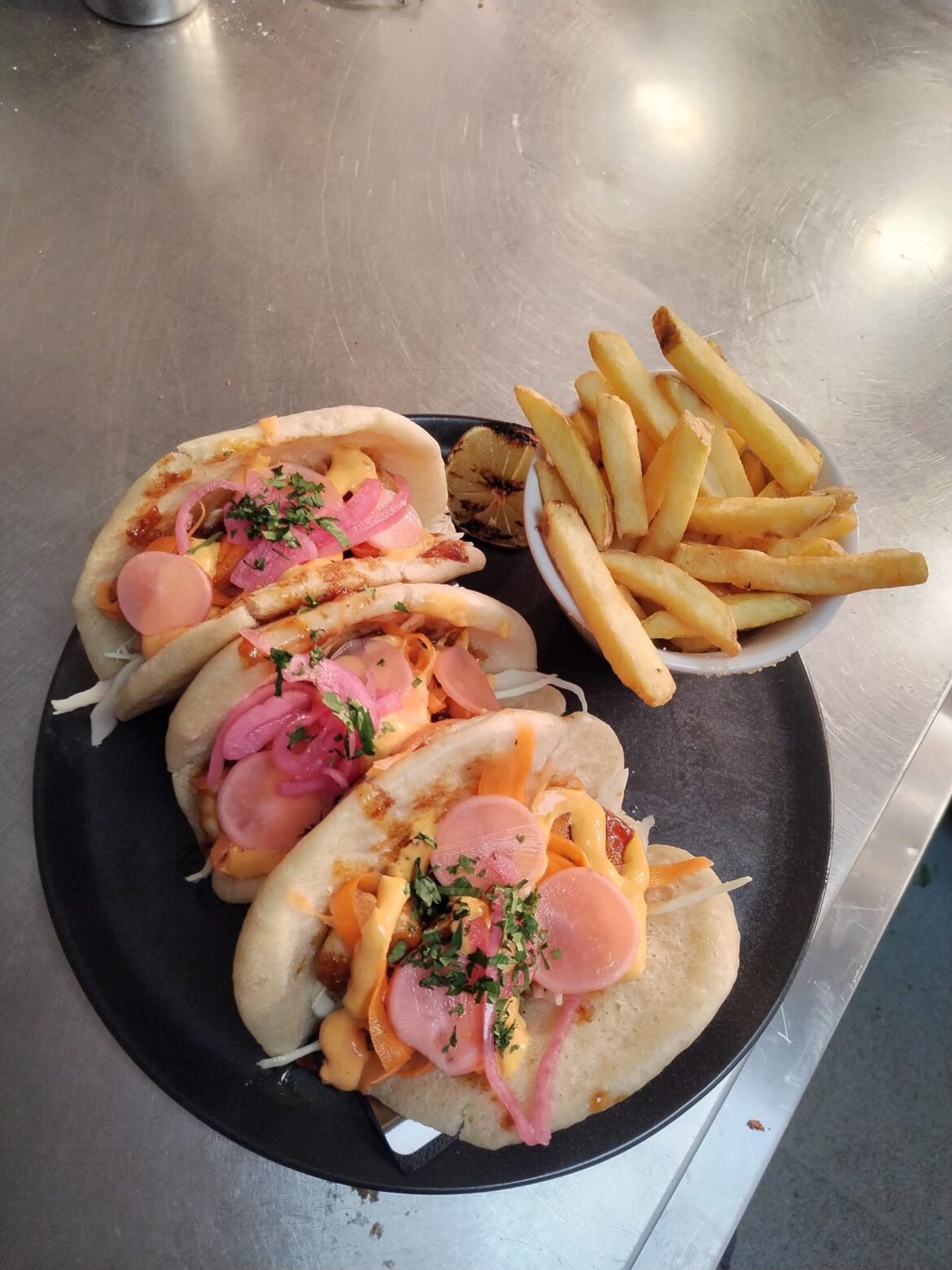 The White Horse Burnham Green